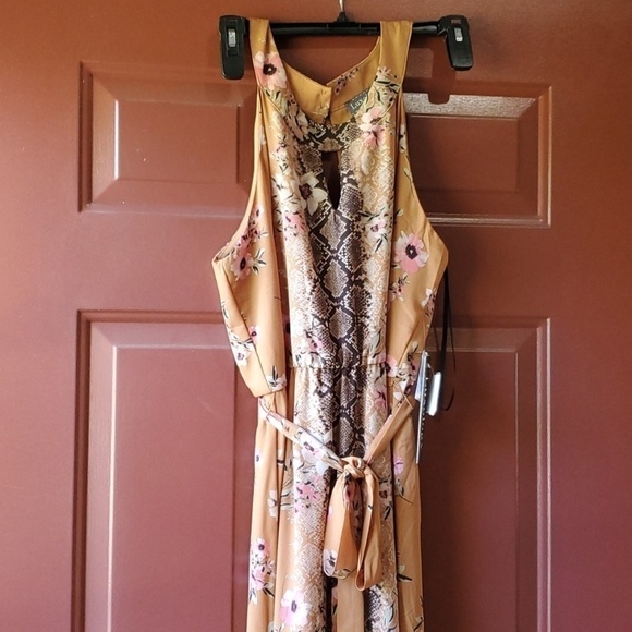 Luxology Dresses & Skirts - Luxology snakeskin & tan floral print dress tan Sleeveless SZ Med. NWT